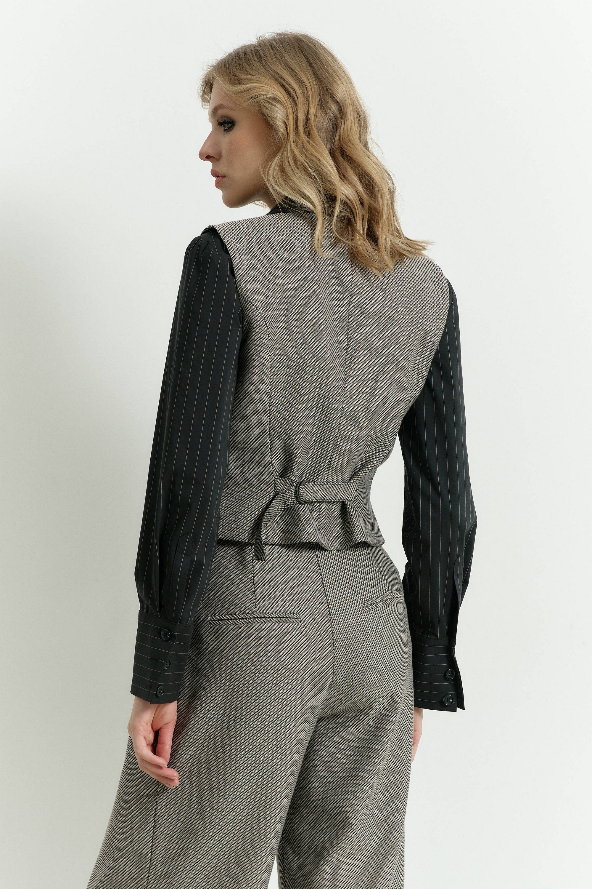 A2435/5, A2427/3, A2435/6, AK332